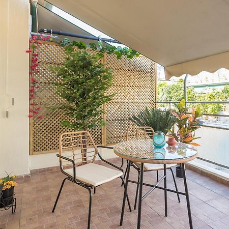 Sunny Studio With Starlight Balcony Athena Bagian luar foto