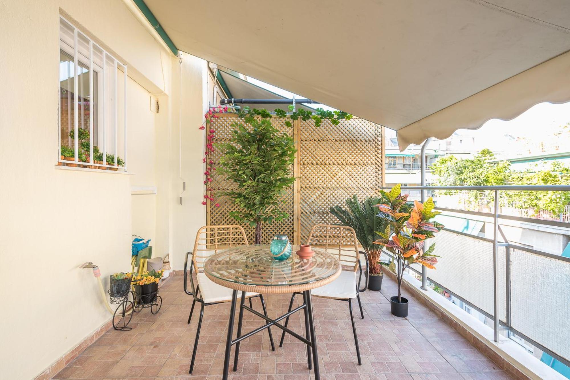 Sunny Studio With Starlight Balcony Athena Bagian luar foto